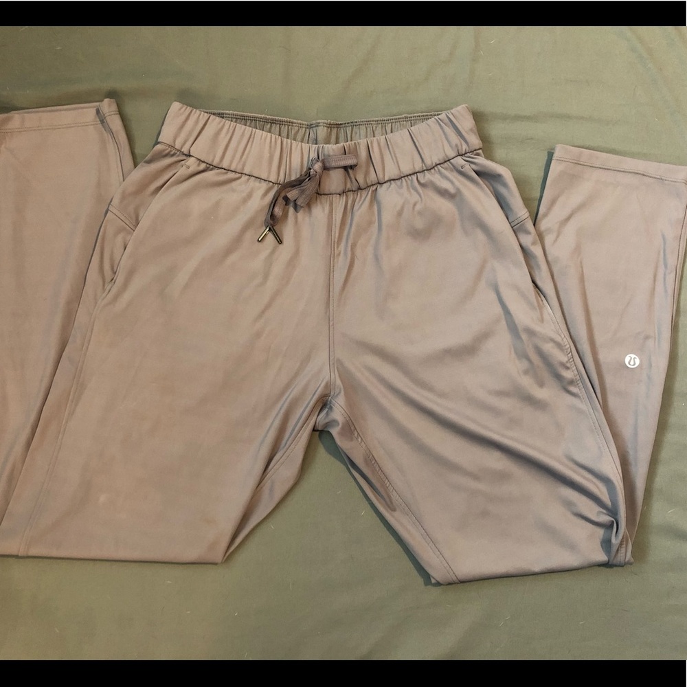 Lululemon On The Fly DUPES